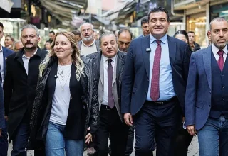 Karasu ve Mutlu sokakta halkın nabzını tuttu