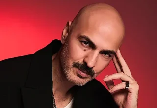 Soner Sarıkabadayı yeni hit şarkısı ‘Mevzu Derin’ ile dinleyenleriyle buluştu