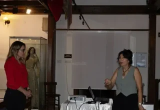 EÜ Etnografya Müzesi’nde Smyrna’da Kap Kacak Modası konuşuldu