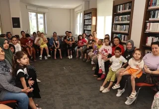 Anneler ve çocuklar yaz tatilinde kütüphanelerde buluşuyor