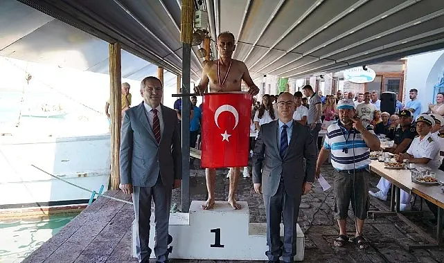 Ayvalık’ta 99. Denizcilik ve Kabotaj Bayramı coşkuyla kutlandı.