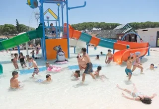 Çocuklar Aquaparkta Serinliğe Doydu, Aileler Başkan Çerçioğlu’na Teşekkür Etti