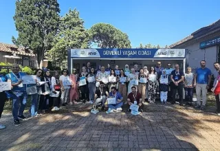 Deprem bölgesi öğretmenlerine afet eğitimi