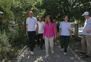 Karşıyaka Belediyesi’nden çevreci sulama: Yer altından yeşil alanlara!