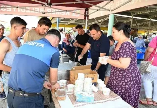 Kemer Belediyesi’nden Çamyuva’da aşure ikramı