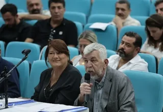 Konak Meclisi’nde iki yeni çöp kamyonu müjdesi geldi