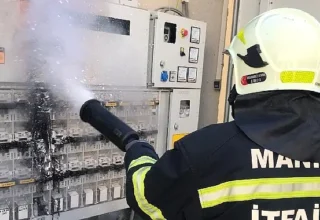 Manisa İtfaiyesi’nden Aşırı Sıcaklarda Elektrikli Aletlere Dikkat Uyarısı