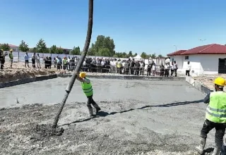 Sıcak Çermik’te kadın ve erkek havuzlar için ilk beton atıldı