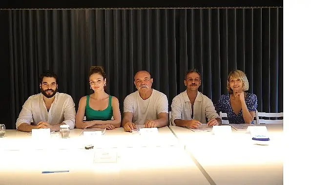 ‘Veliaht’ Dizisi Oyuncuları Okuma Provasında Bir Araya Geldi!
