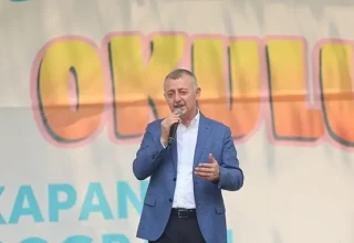 Başkan Büyükakın, TÜGVA gençliğini yalnız bırakmadı