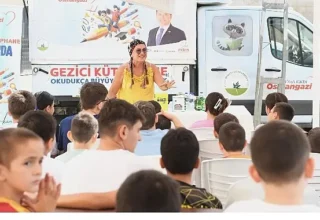 Gezici Kütüphane çocukları bilgiyle donatıyor
