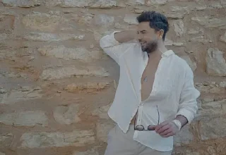 Gökhan Akar ‘Alaçatı Kafası’nı kliplendirdi