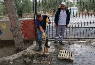 Edremit Belediyesi sağanak yağışlara Karşı 7/24 sahada