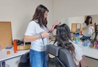 En özel kuaförler yeteneklerini anneleriyle paylaştı