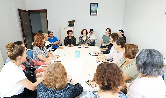 Narlıdere’de Kadınlar Haklarını Öğreniyor